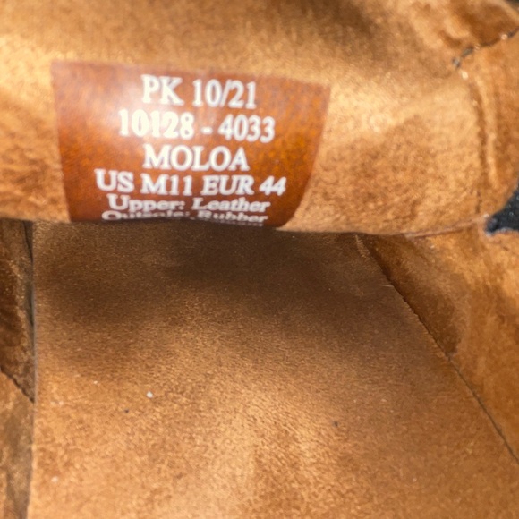 Olukai Moloa Black Leather Slip On Loafers. Barely worn good condition.Sz. 11. - Picture 6 of 9